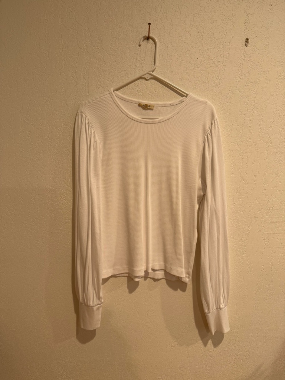 Madewell White Long-Sleeve Ribbed Tee with Subtle Puff Shoulders